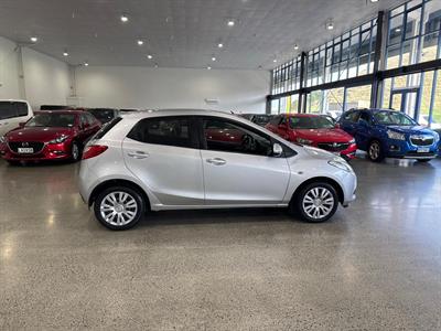 2009 Mazda 2 - Thumbnail