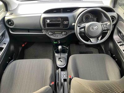 2019 Toyota Vitz - Thumbnail