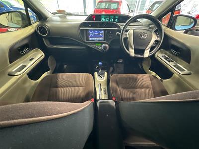2012 Toyota Aqua - Thumbnail